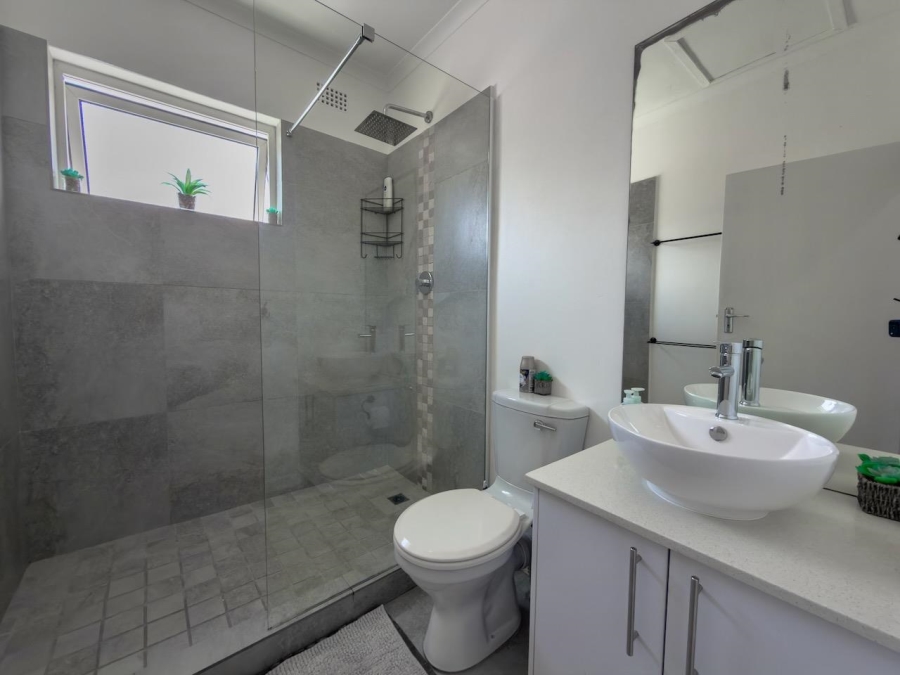 3 Bedroom Property for Sale in Table View Western Cape